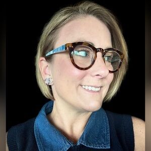 Meet your Posher, Emily